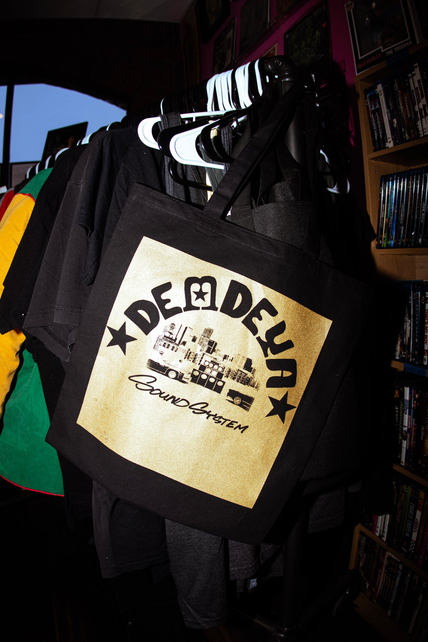 DDSS Summer Tote (Black and Gold)
